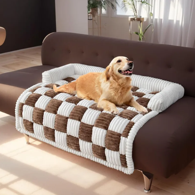 Plush Warm Pet Bed - Cozy Comfort